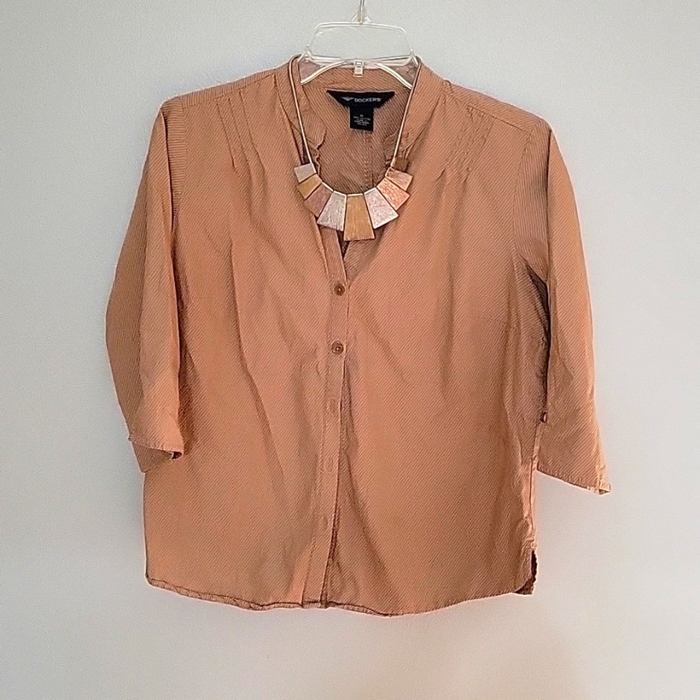 Dockers top